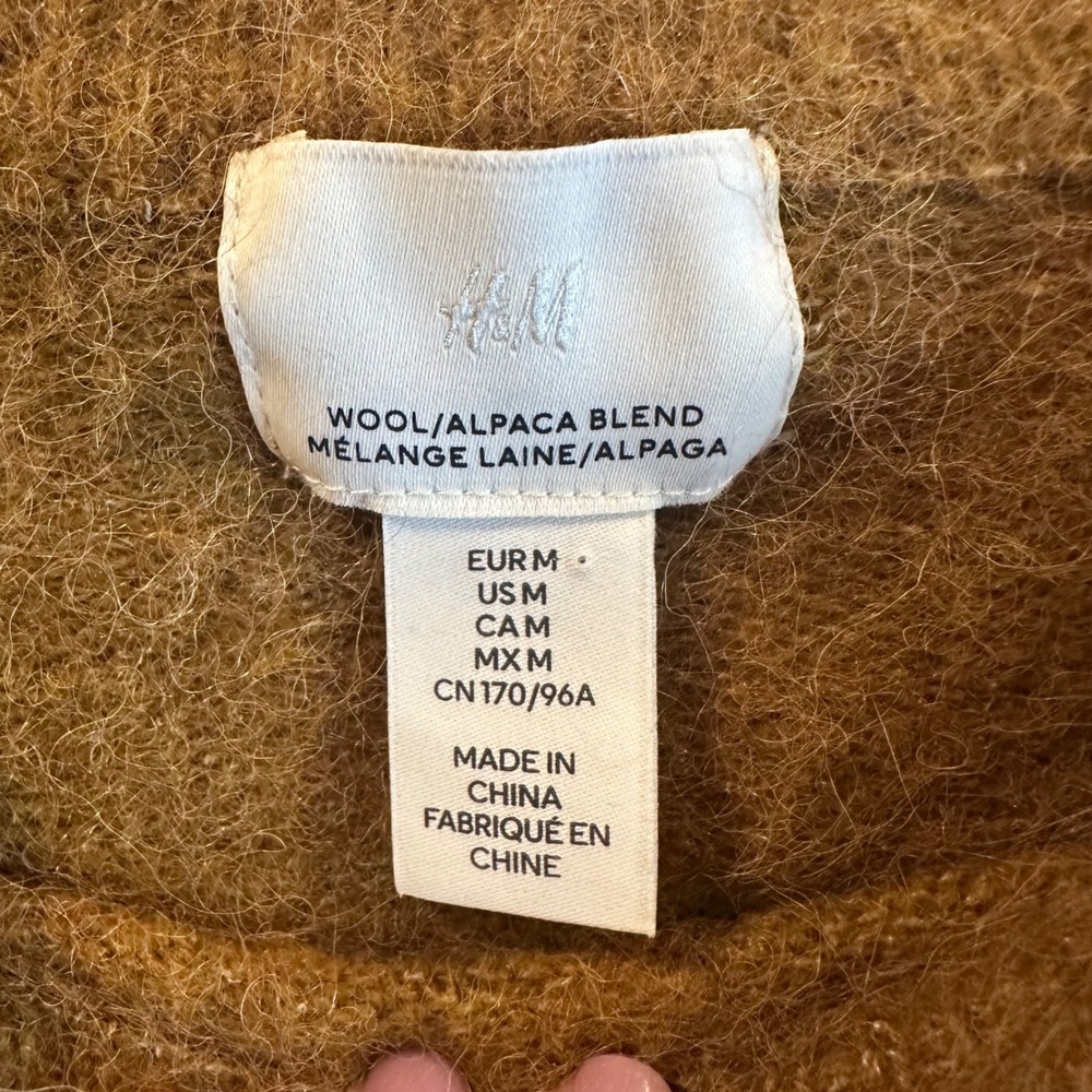 H&M Alpaca Wool Blend Sweater Women Medium Caramel Brown Fuzzy Oversized Minimal - Picture 5 of 16